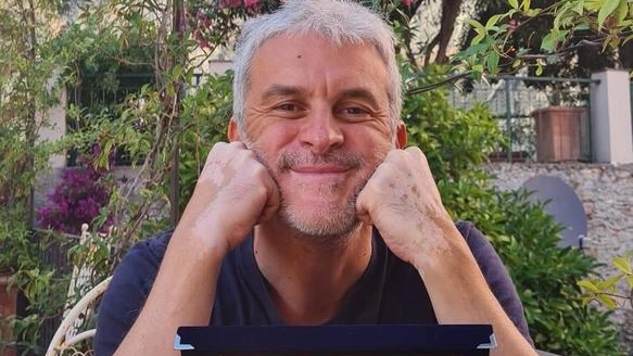 Lo scrittore Pierdomenico Baccalario, 50 anni, ha dato vita alla saga di Ulysses Moore vent’anni fa