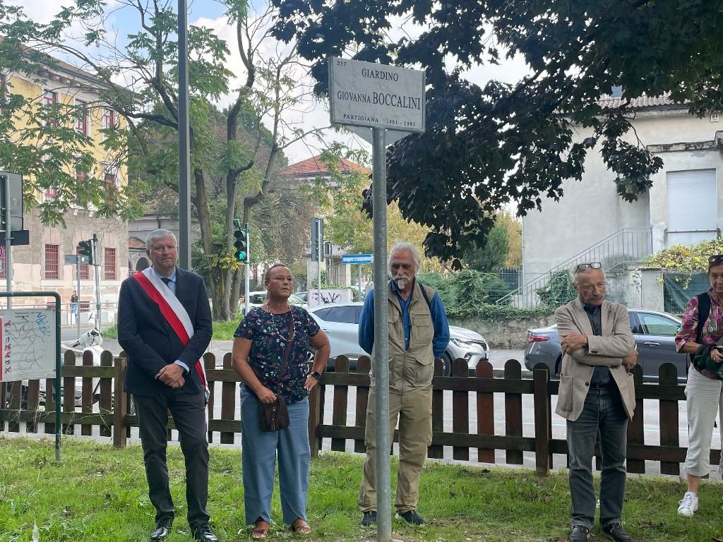 Milano dedica un giardino a Giovanna Boccalini, partigiana e fondatrice della prima squadra di calcio femminile italiana Milano dedica un giardino a Giovanna Boccalini, partigiana e fondatrice della prima squadra di calcio femminile italiana