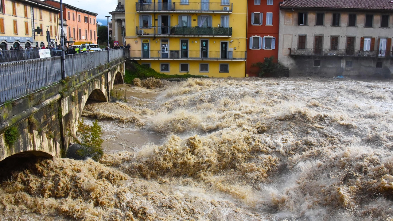 I livelli del Po e di molti fiumi sono ingrossati nell'ultima settimana (foto di repertorio) I livelli del Po e di molti fiumi sono ingrossati nell'ultima settimana (foto di repertorio)