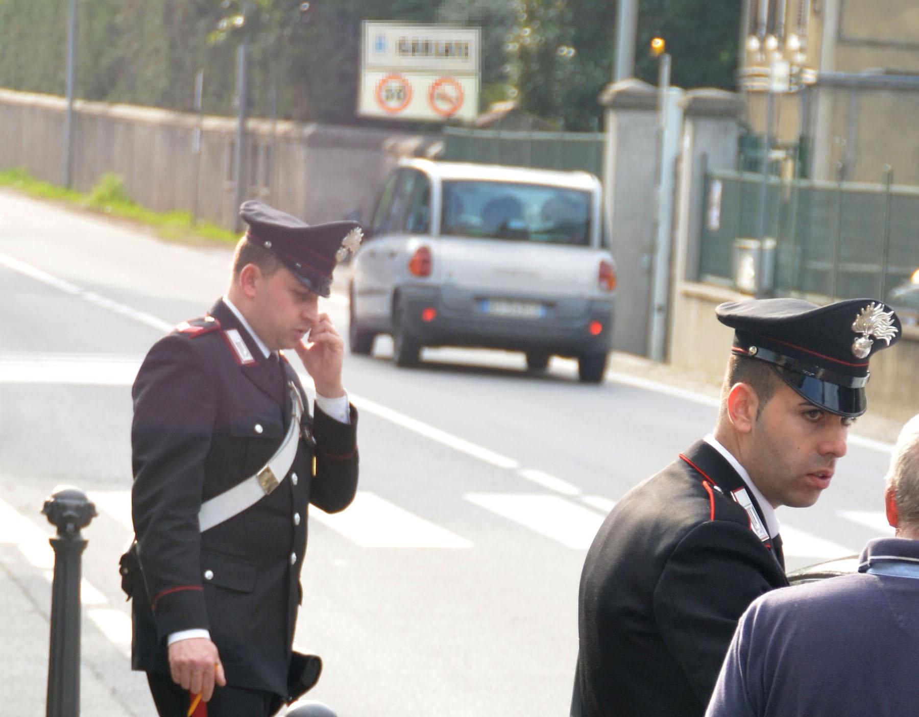 Dramma a Cene, spara alla moglie e la uccide. Poi si toglie la vita Dramma a Cene, spara alla moglie e la uccide. Poi si toglie la vita