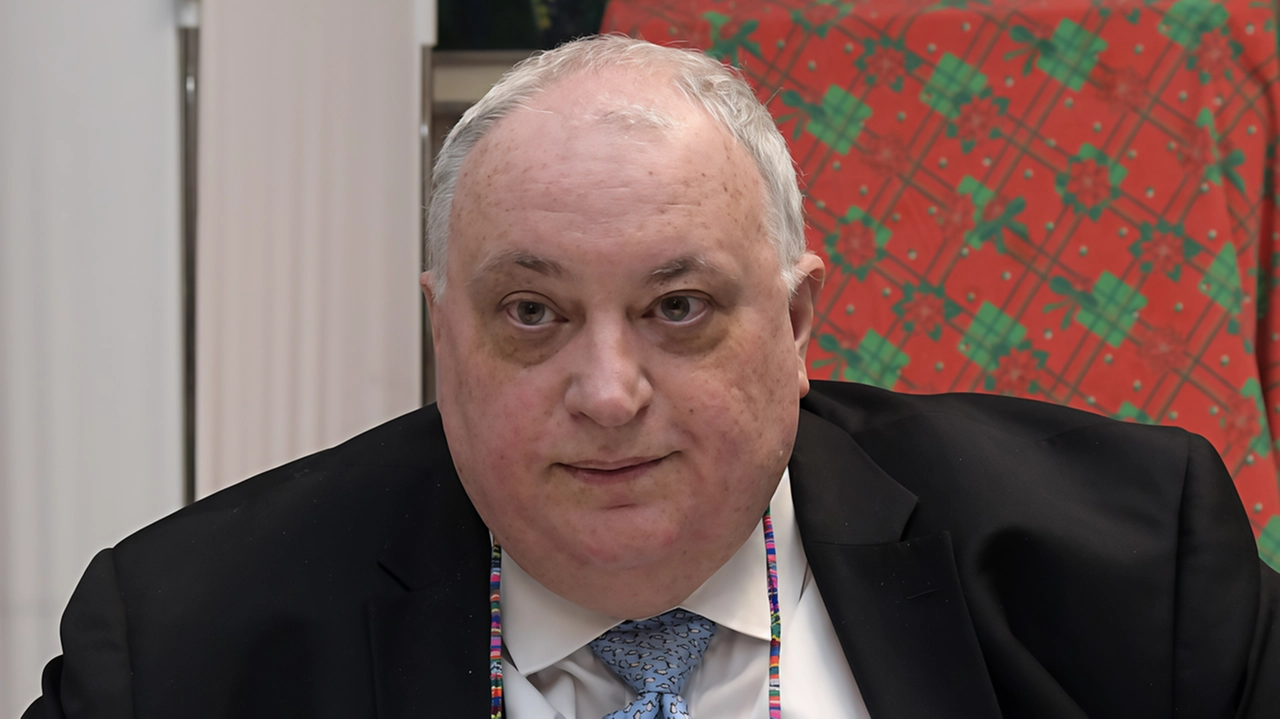 Roberto Carlo Rossi, presidente dell’Ordine dei medici, commenta la novità "Si rischia di incentivare la trasgressione. Meglio educare fin da piccoli". Roberto Carlo Rossi, presidente dell’Ordine dei medici, commenta la novità "Si rischia di incentivare la trasgressione. Meglio educare fin da piccoli".
