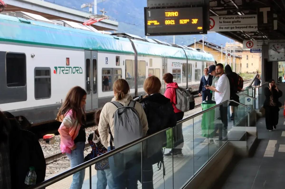 Dopo tre anni di lavori è ancora caos treni in Valtellina. La Cisl: “Altri disagi sono inaccettabili” Dopo tre anni di lavori è ancora caos treni in Valtellina. La Cisl: “Altri disagi sono inaccettabili”