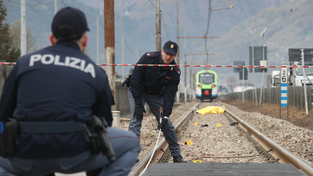 Rilievi della Polfer sul luogo dell’investimento mortale luogo i binari