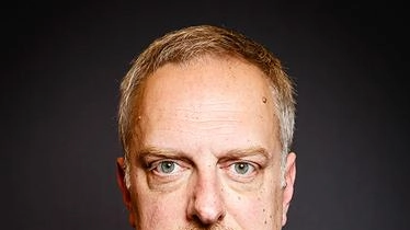 Nozze in vista per lo scrittore Antonio Scurati (nella foto), autore dei cinque volumi sulla storia di Benito Mussolini dai...