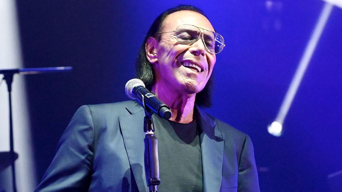 Antonello Venditti al Vittoriale per i quarant’anni di “Notte prima degli esami” Antonello Venditti al Vittoriale per i quarant’anni di “Notte prima degli esami”
