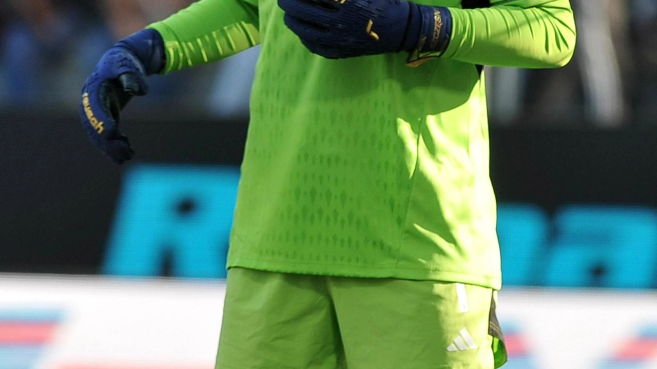 Il Monza si prepara per l'amichevole con l'Alcione Milano dopo la sconfitta contro il Palermo. Sul mercato, attesa per Szczesny e possibili ritorni di giocatori di successo.