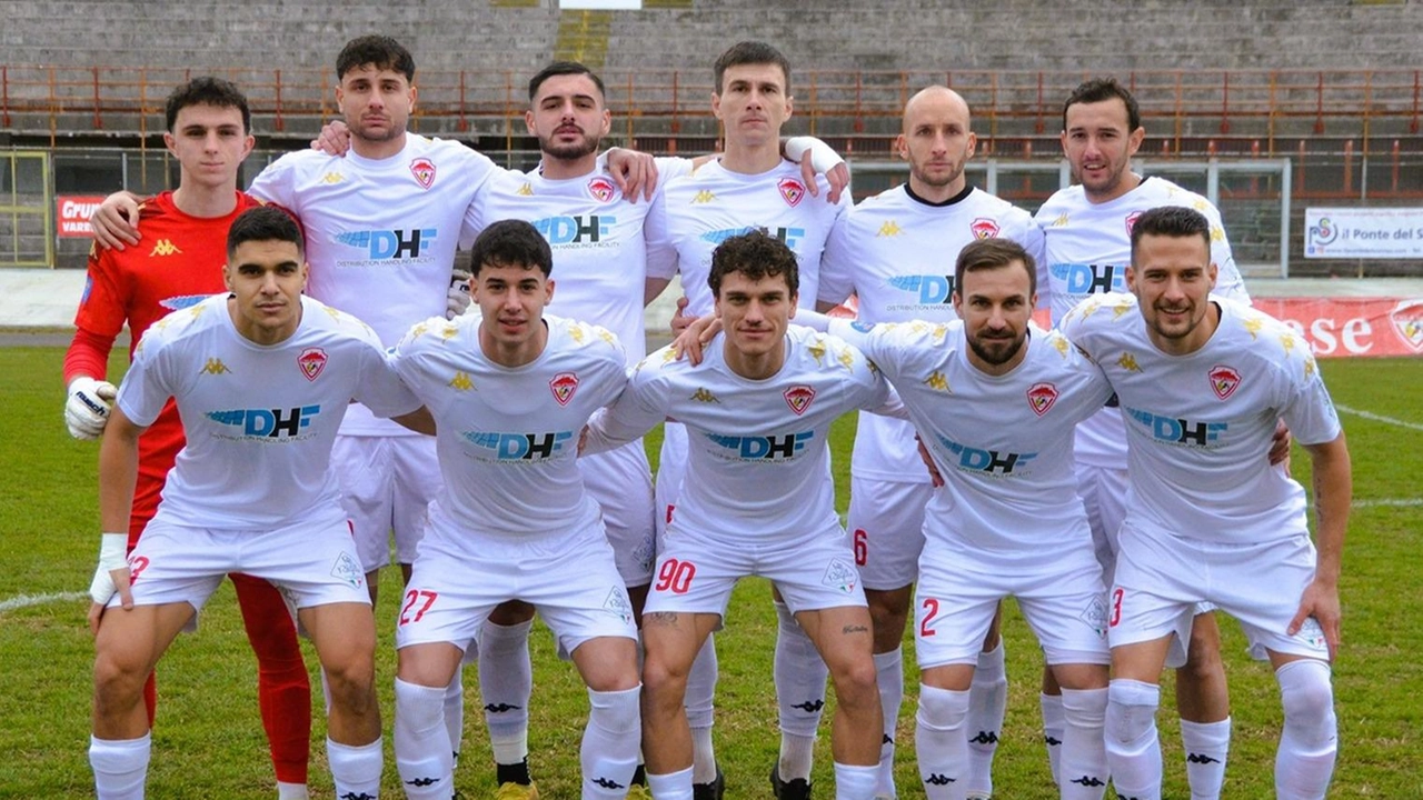 Il Città di Varese sarà impegnato oggi nello stadio Attilio Bravi contro il Bra Il Città di Varese sarà impegnato oggi nello stadio Attilio Bravi contro il Bra