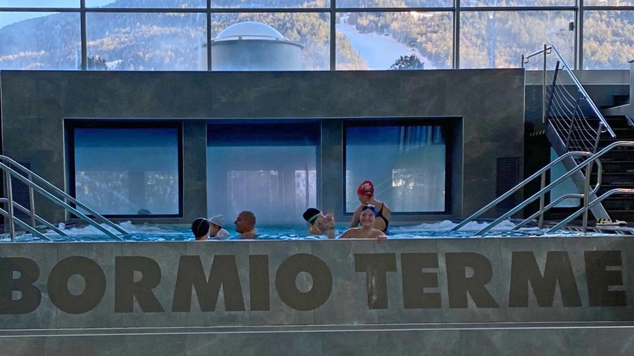 Il presidente del Fondo Comuni Confinanti firma accordo con Regione Lombardia per trasferire 43 milioni alla Provincia di Sondrio per progetti strategici, tra cui riqualificazione di Bormio Terme e nuova pista a Valfurva. Il presidente del Fondo Comuni Confinanti firma accordo con Regione Lombardia per trasferire 43 milioni alla Provincia di Sondrio per progetti strategici, tra cui riqualificazione di Bormio Terme e nuova pista a Valfurva.