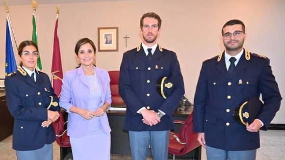 Valentina Piras commissario capo con la questora Stefania Marrazzo e i due nuovi dirigenti Andrea Micheletti e Marco Cultrona Valentina Piras commissario capo con la questora Stefania Marrazzo e i due nuovi dirigenti Andrea Micheletti e Marco Cultrona