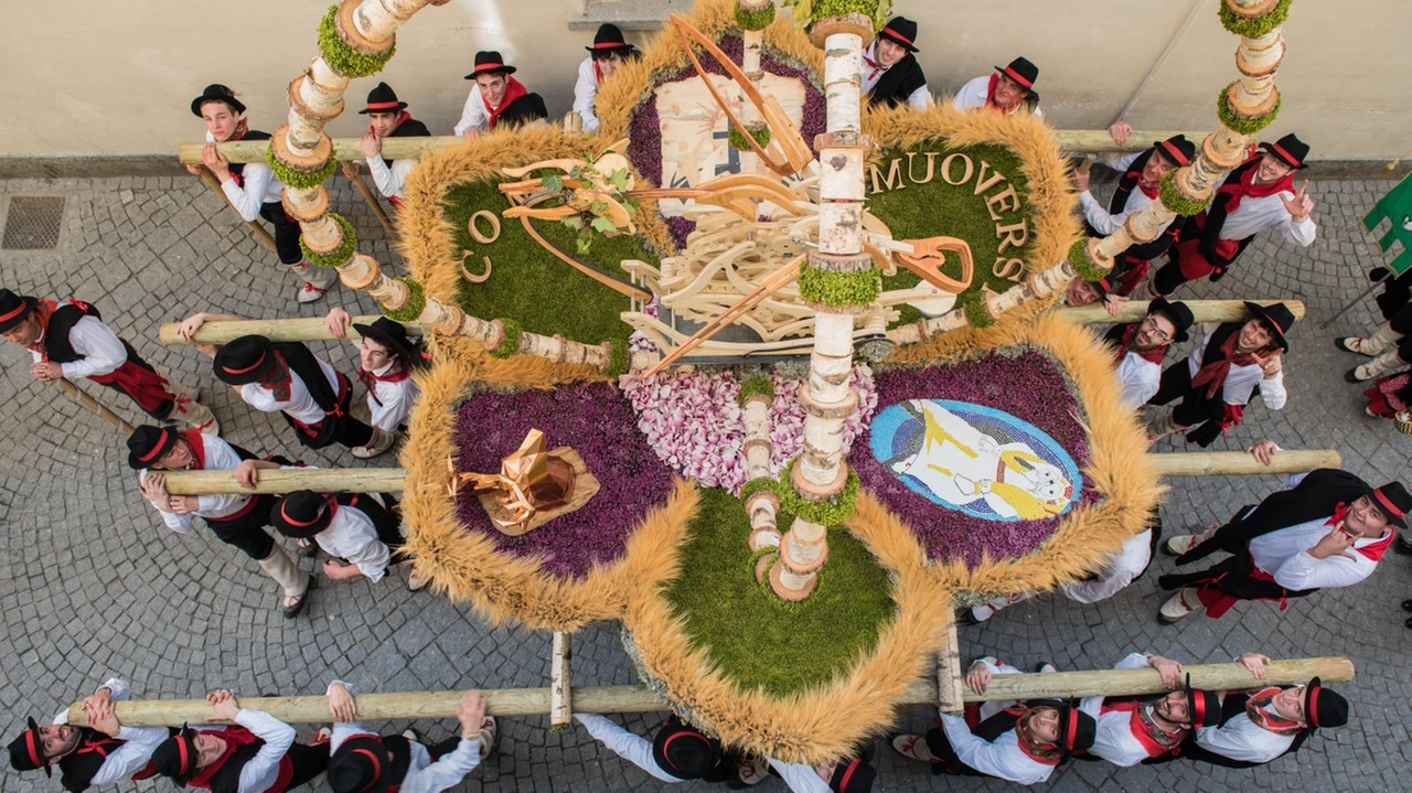 Pasquali di Bormio 2024, da 600 anni una sfilata allegorica in costume d’epoca: il programma