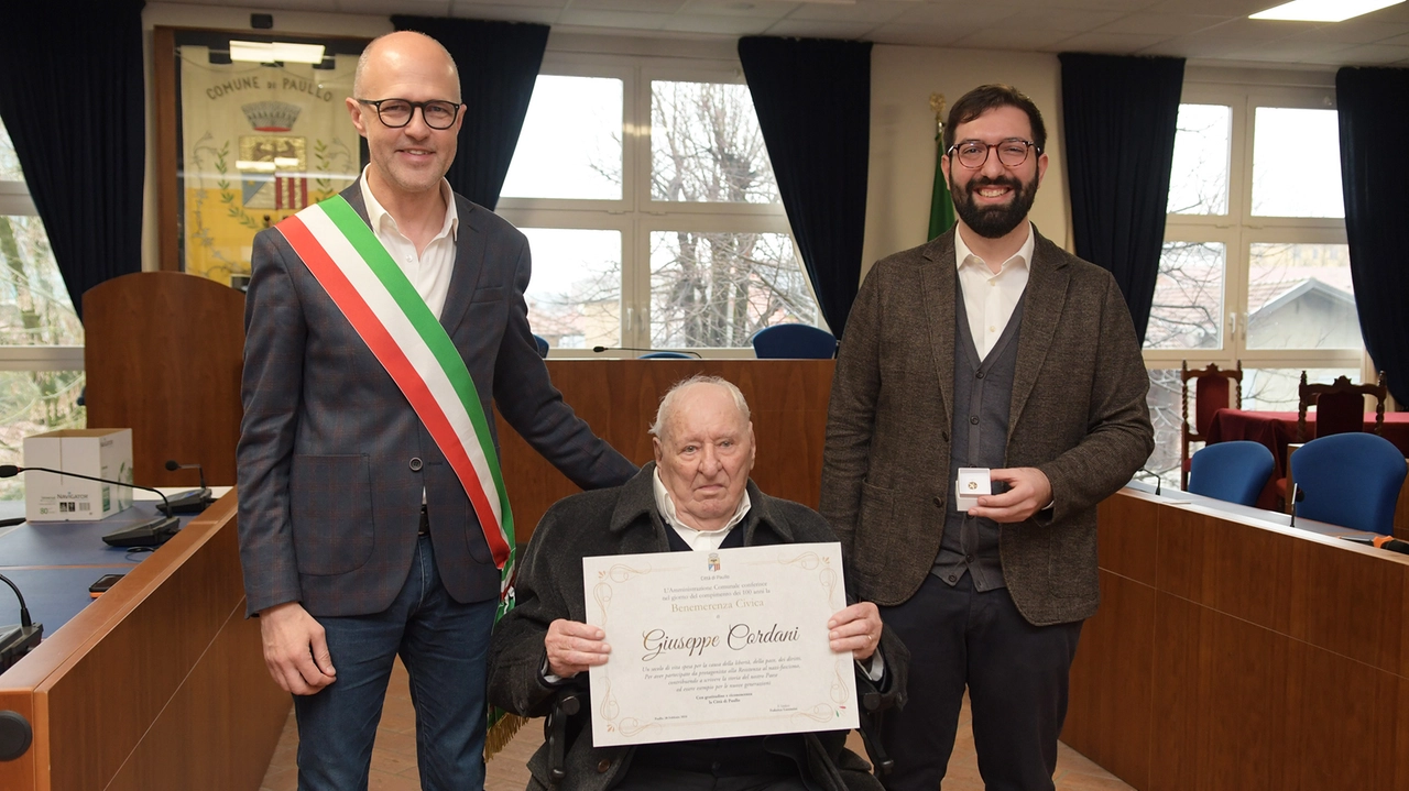 Lo scorso marzo Giuseppe Cordani aveva ricevuto l'onorificenza civica della Stella d'Oro Lo scorso marzo Giuseppe Cordani aveva ricevuto l'onorificenza civica della Stella d'Oro