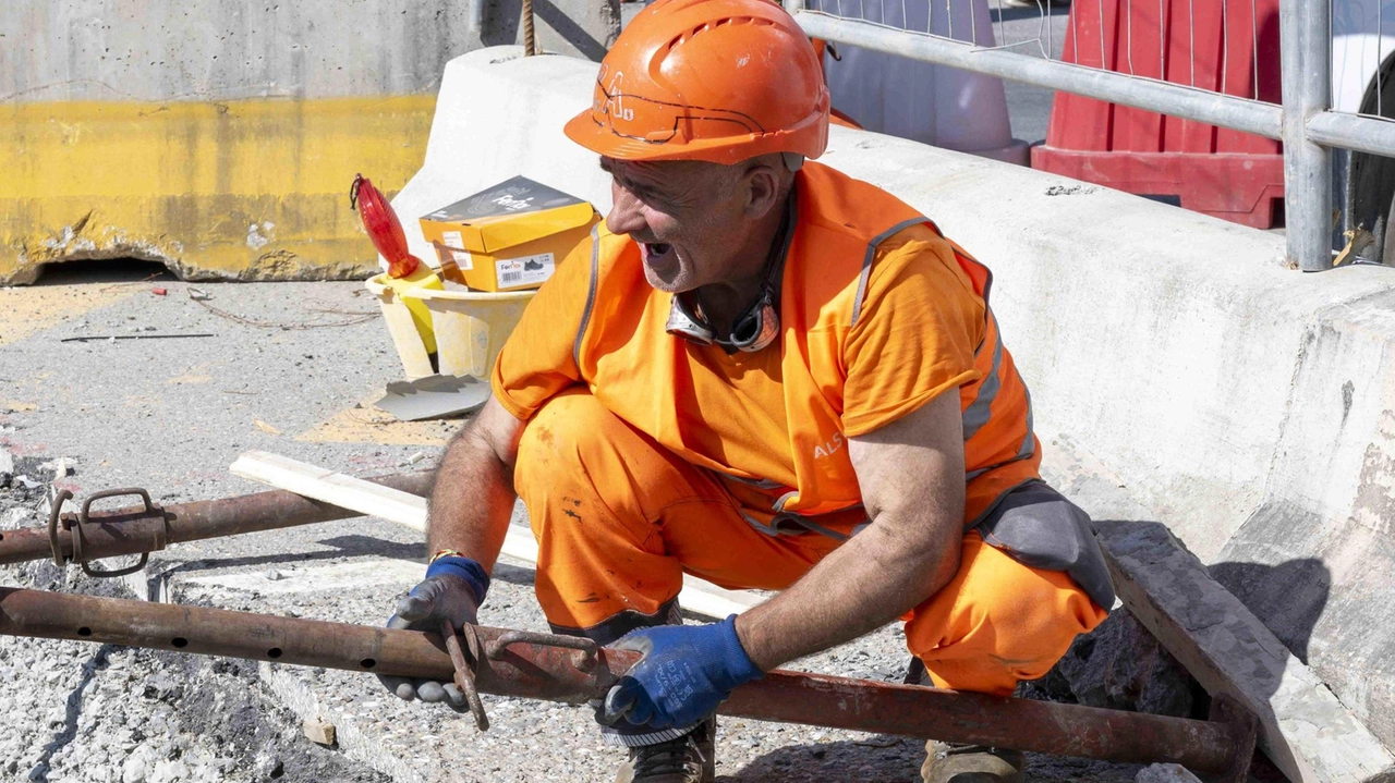 Sono stati affidati i lavori per la realizzazione dello svincolo del Bione, lato Lecco, del futuro nuovo Quarto ponte... Sono stati affidati i lavori per la realizzazione dello svincolo del Bione, lato Lecco, del futuro nuovo Quarto ponte...