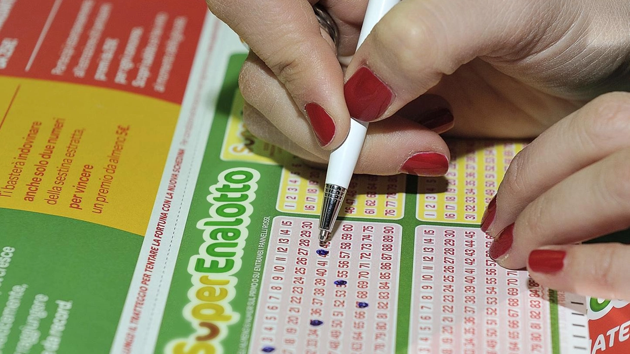 Superenalotto, ci sono premi non ritirati in Lombardia Superenalotto, ci sono premi non ritirati in Lombardia