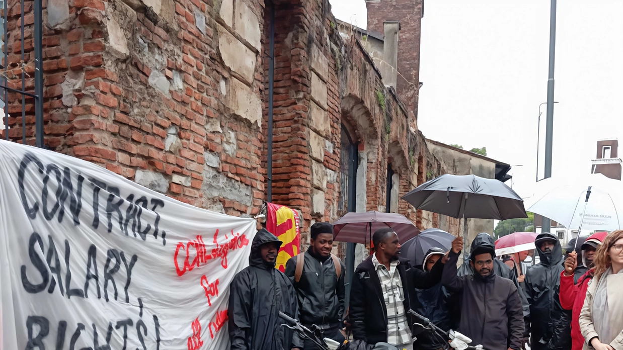 Rider contro Glovo a Milano: udienza al Tribunale per ricorso su compensi ridotti. Slang-Usb chiede contratti e diritti per lavoratori subordinati. Rider contro Glovo a Milano: udienza al Tribunale per ricorso su compensi ridotti. Slang-Usb chiede contratti e diritti per lavoratori subordinati.