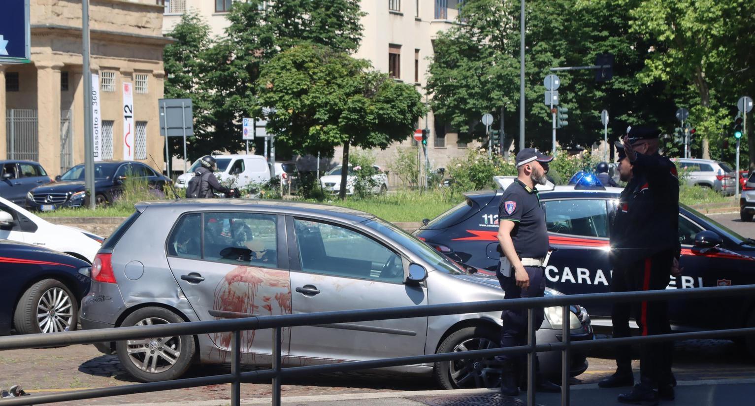 Sangue a Porta Venezia. Morto dopo due settimane il tredicenne accoltellato