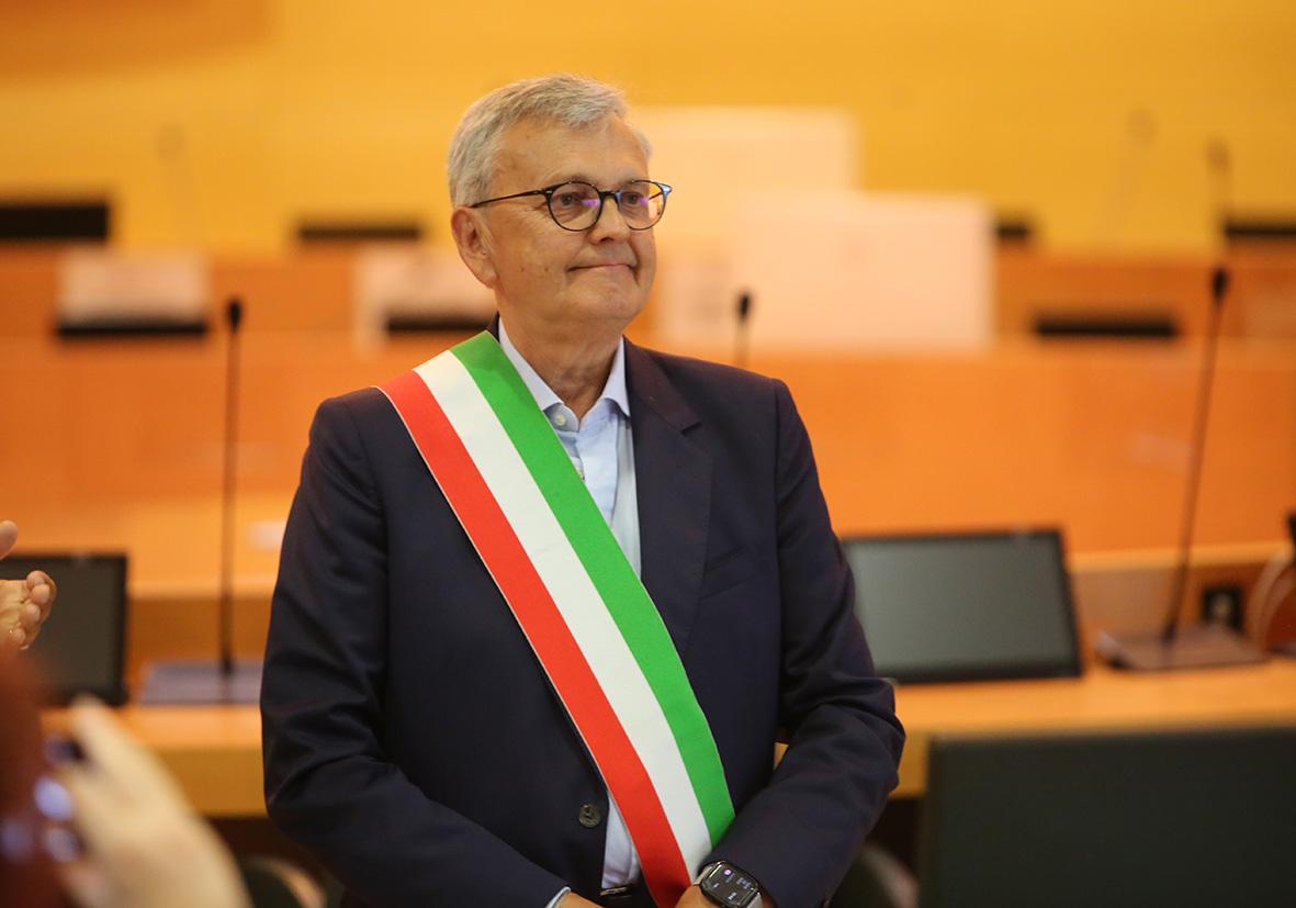 Desio, la nuova giunta Moscatelli: decisi sei assessori su sette, ultimo tassello in quota Pd Desio, la nuova giunta Moscatelli: decisi sei assessori su sette, ultimo tassello in quota Pd
