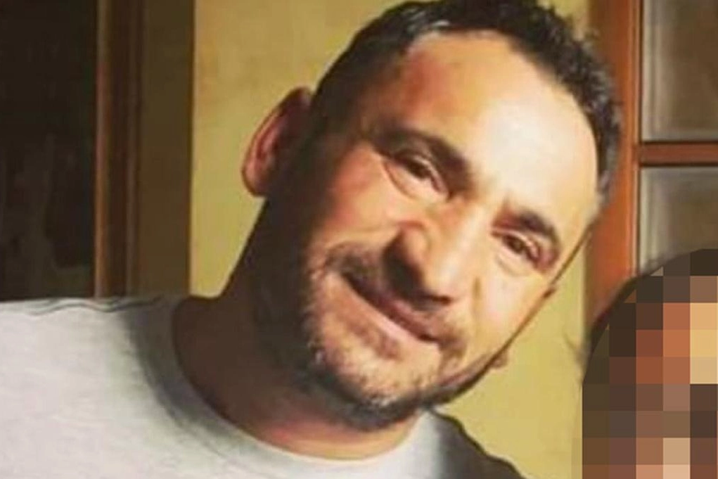 Stefano Anastasio morì l'11 gennaio 2022. Aveva 50 anni e abitava a Casatenovo