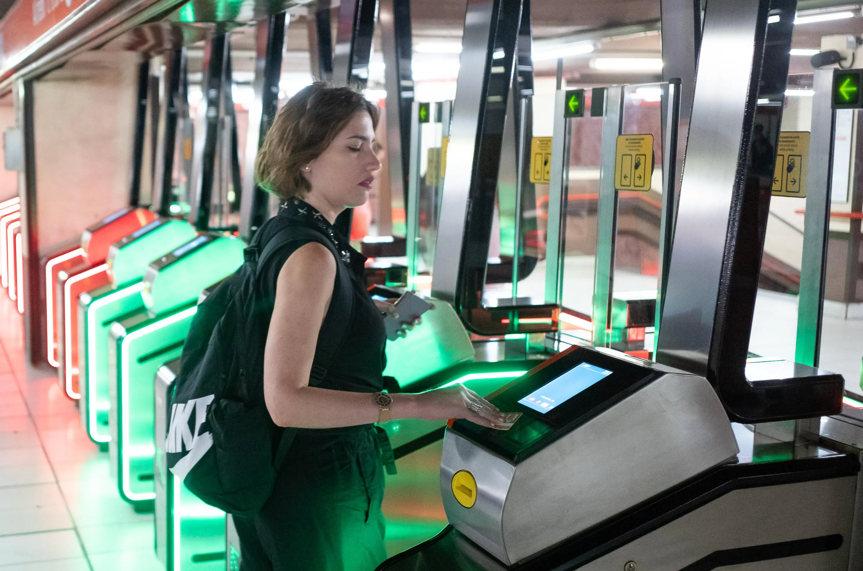 Sciopero dei trasporti di oggi, la diretta. Chiusure parziali delle metropolitane M1 e M3: quali linee sono in funzione
