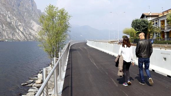 Non sarà certamente ultimata la ciclabile del lago tra Lecco e Abbadia una delle eterne incompiute Non sarà certamente ultimata la ciclabile del lago tra Lecco e Abbadia una delle eterne incompiute
