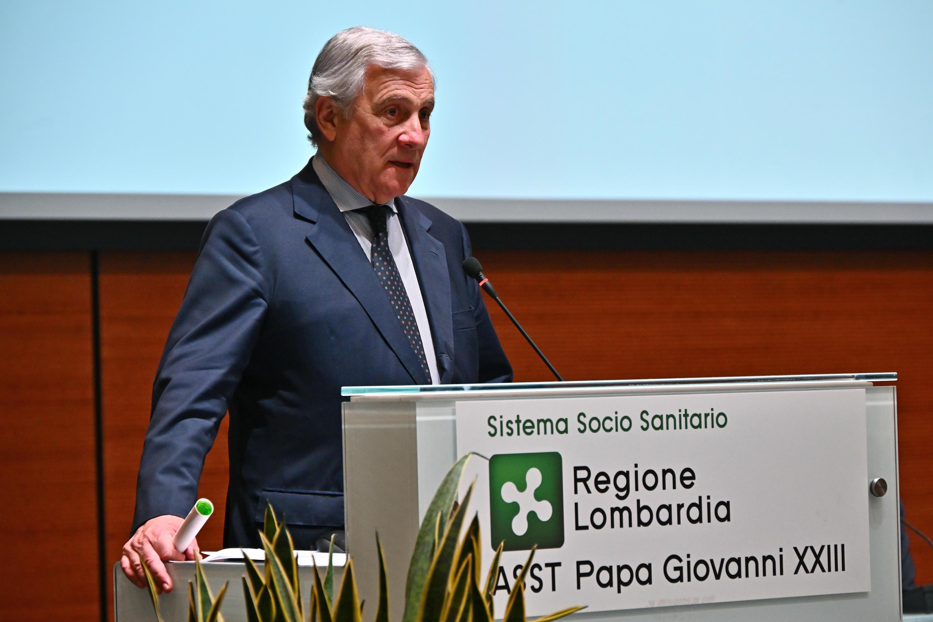 tajani lancia da bergamo la rete italiana obesità la risposta a una delle più grandi sfide sanitarie del nostro tempo