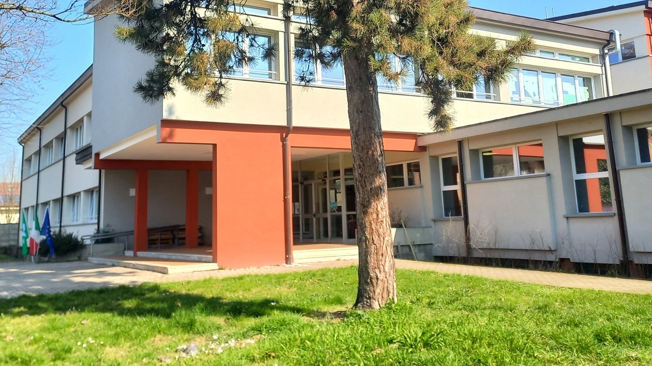 La scuola secondaria di primo grado Correnti è stata interessata da lavori di riqualificazione La scuola secondaria di primo grado Correnti è stata interessata da lavori di riqualificazione