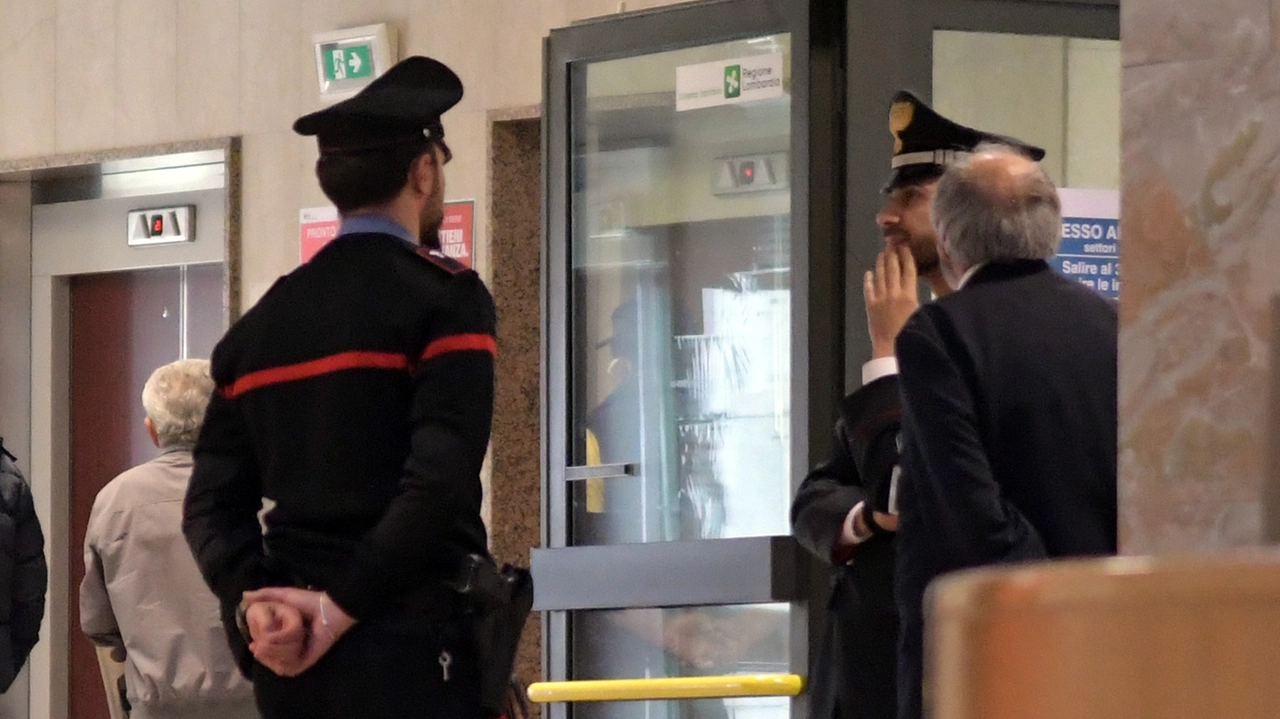 La presenza delle forze dell'ordine negli ospedali italiani è sempre più diffusa La presenza delle forze dell'ordine negli ospedali italiani è sempre più diffusa