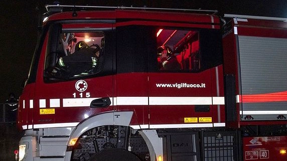 Intervenuti i vigili del fuoco (Foto archivio) Intervenuti i vigili del fuoco (Foto archivio)