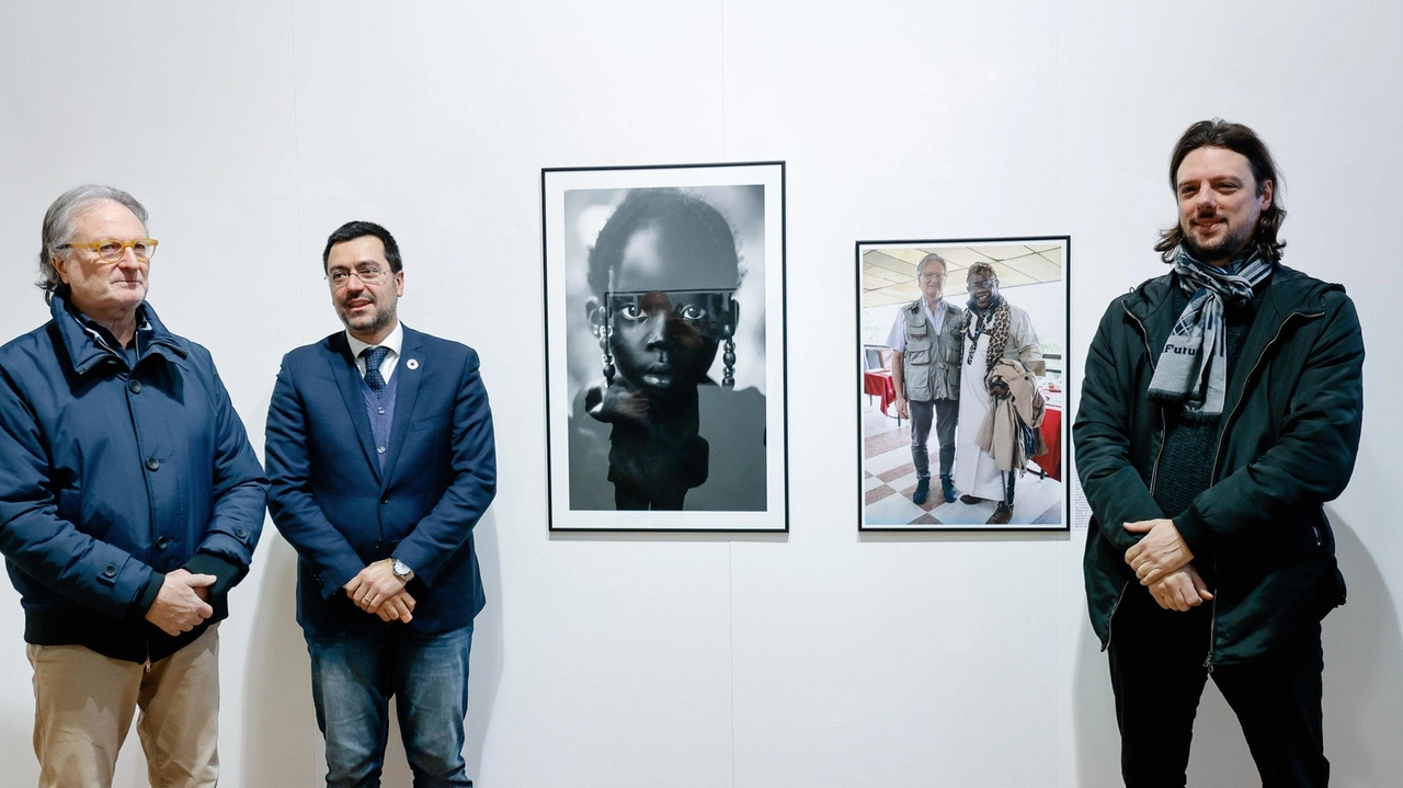 La retrospettiva fotografica documenta il legame fra le due città attraverso i. viaggi compiuti nel 1964 e nel 2024 La retrospettiva fotografica documenta il legame fra le due città attraverso i. viaggi compiuti nel 1964 e nel 2024