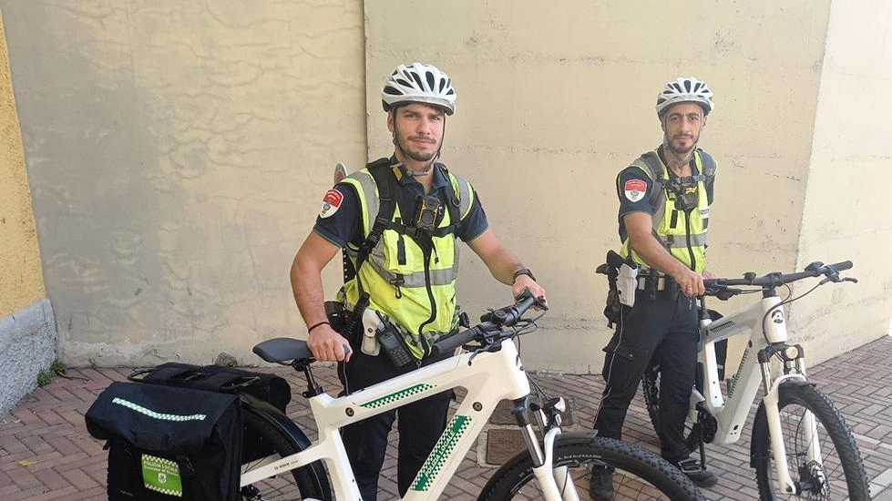 La polizia locale di Monza accelera verso un futuro più sostenibile e operativo con l’introduzione di tre nuove motociclette e... La polizia locale di Monza accelera verso un futuro più sostenibile e operativo con l’introduzione di tre nuove motociclette e...