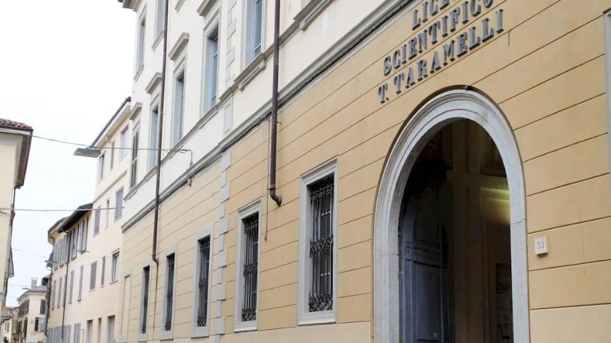 Il liceo è stato chiuso il 13 febbraio Il liceo è stato chiuso il 13 febbraio