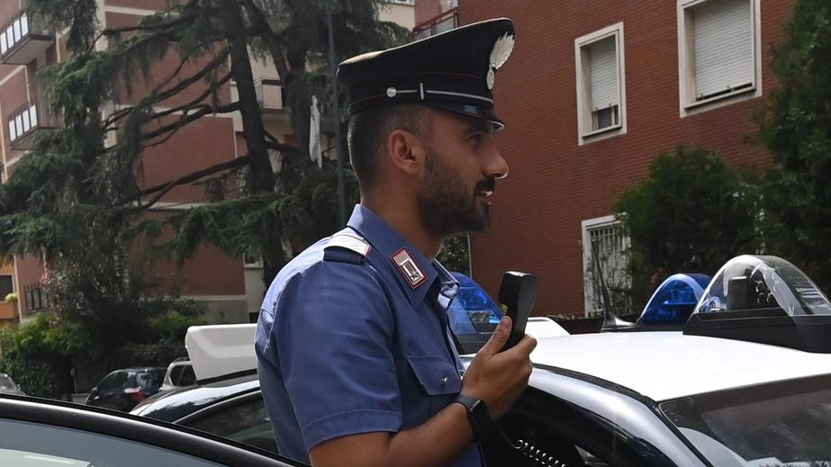 Le indagini dei carabinieri proseguono Le indagini dei carabinieri proseguono