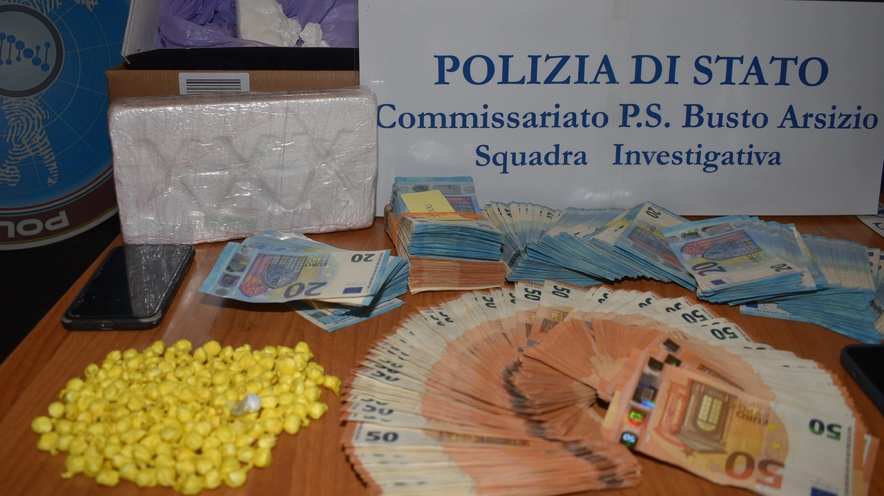 Busto Arsizio, sequestro di cocaina e contanti Busto Arsizio, sequestro di cocaina e contanti
