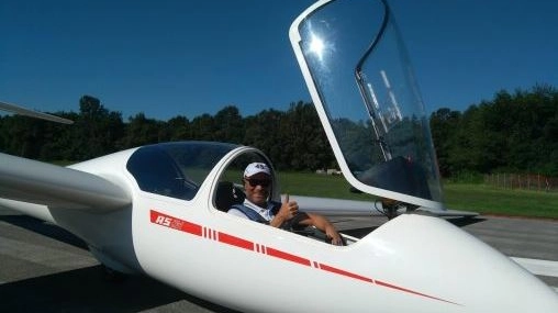 Alberto Barani, 58enne libero professionista, aveva alle spalle oltre mille ore di volo. Era decollato da Alzate Brianza
