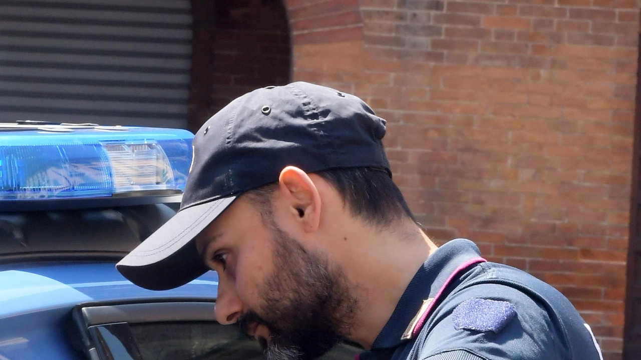 Altro scippo in pieno giorno, in una settimana, nel capoluogo. Dopo l’episodio registrato martedì scorso poco dopo le 13 in... Altro scippo in pieno giorno, in una settimana, nel capoluogo. Dopo l’episodio registrato martedì scorso poco dopo le 13 in...