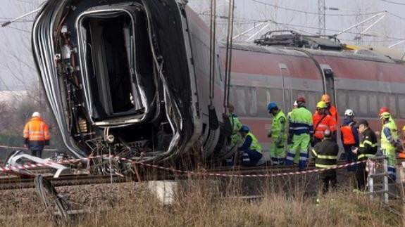 Frecciarossa deragliato, "lacunoso il collaudo dei pezzi" Frecciarossa deragliato, "lacunoso il collaudo dei pezzi"