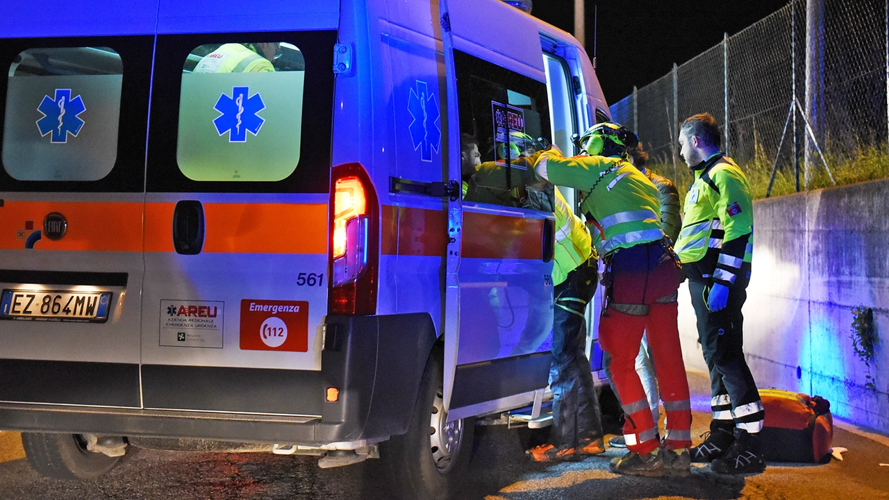 Ambulanza in azione a Como Ambulanza in azione a Como