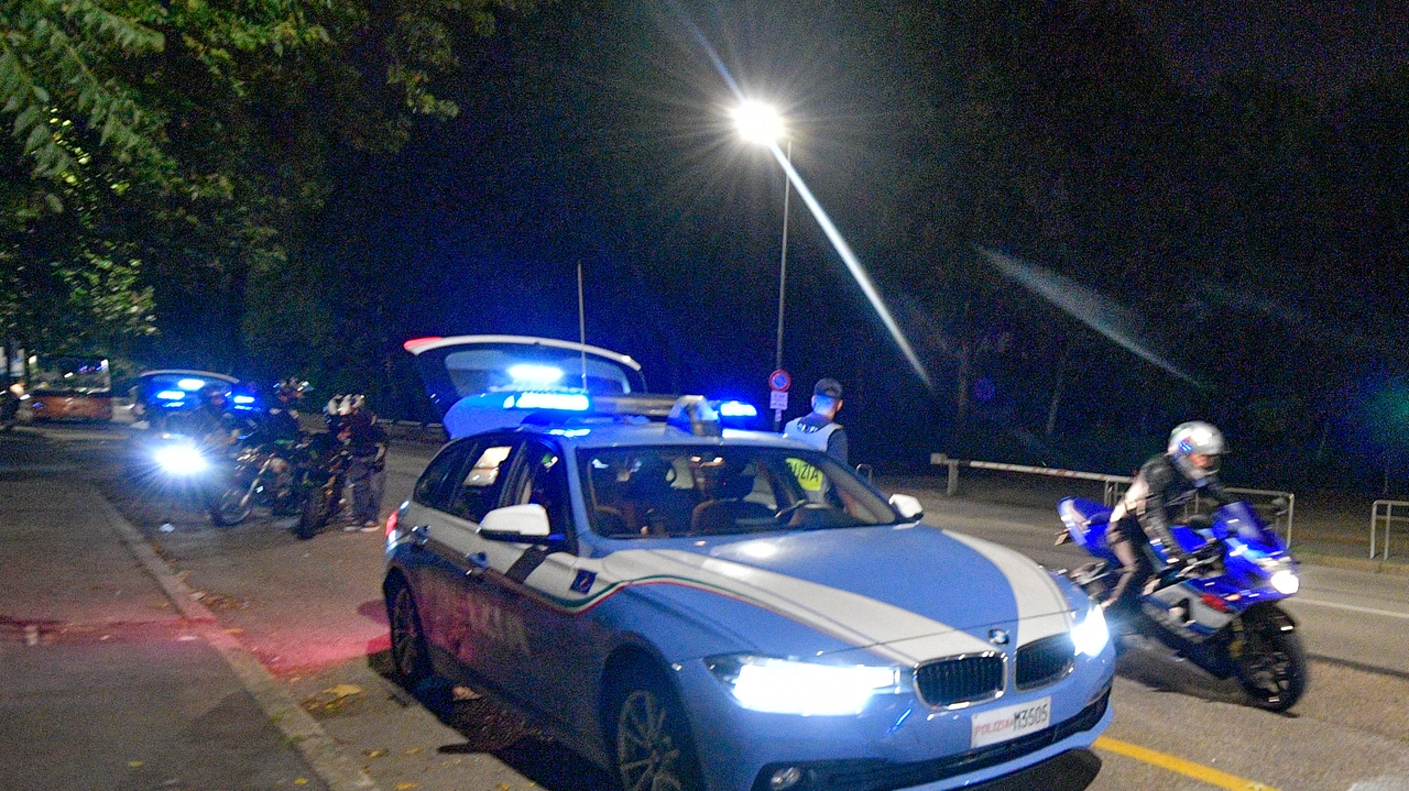 Il 24enne alla guida della moto non si è fermato all'alt della polizia (foto repertorio) Il 24enne alla guida della moto non si è fermato all'alt della polizia (foto repertorio)