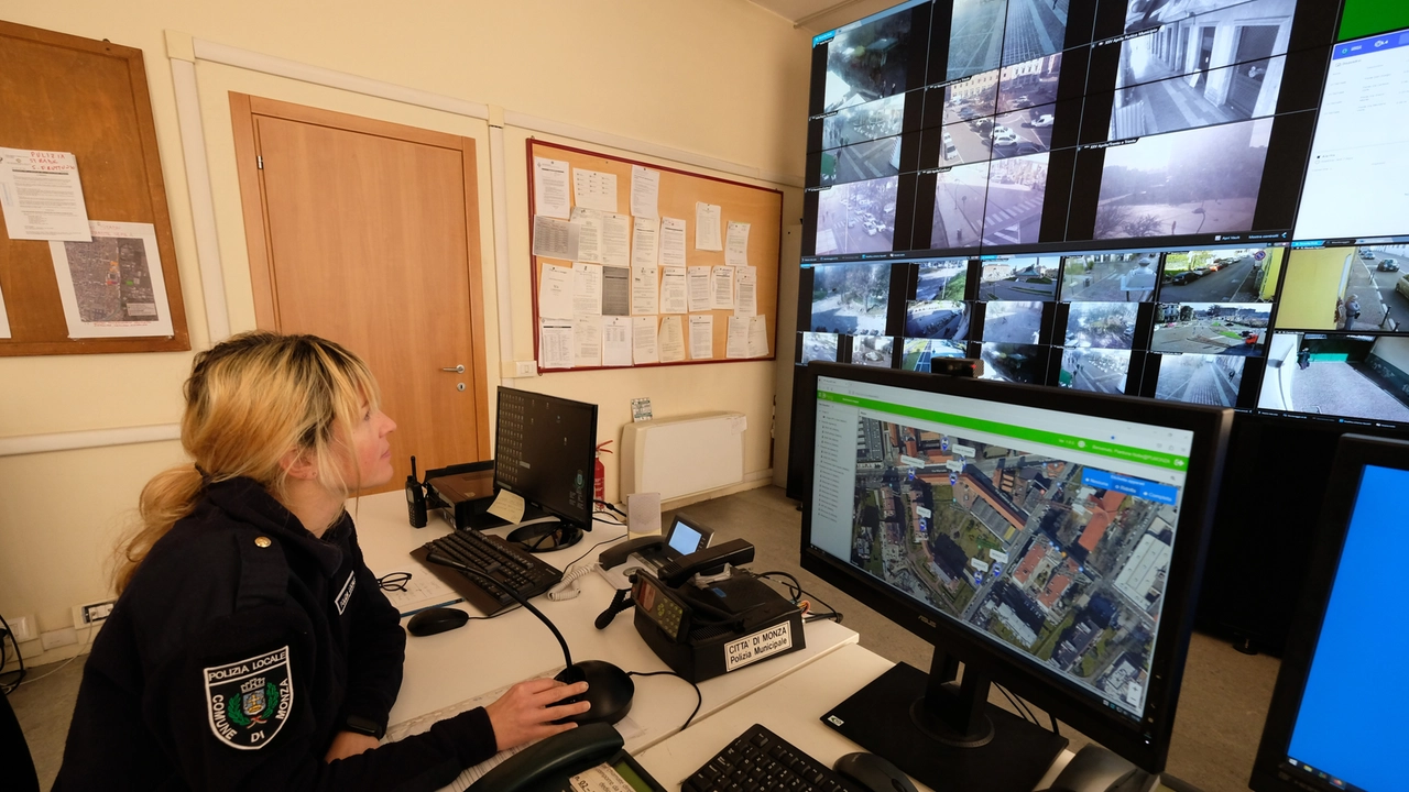 La centrale operativa della Polizia locale La centrale operativa della Polizia locale