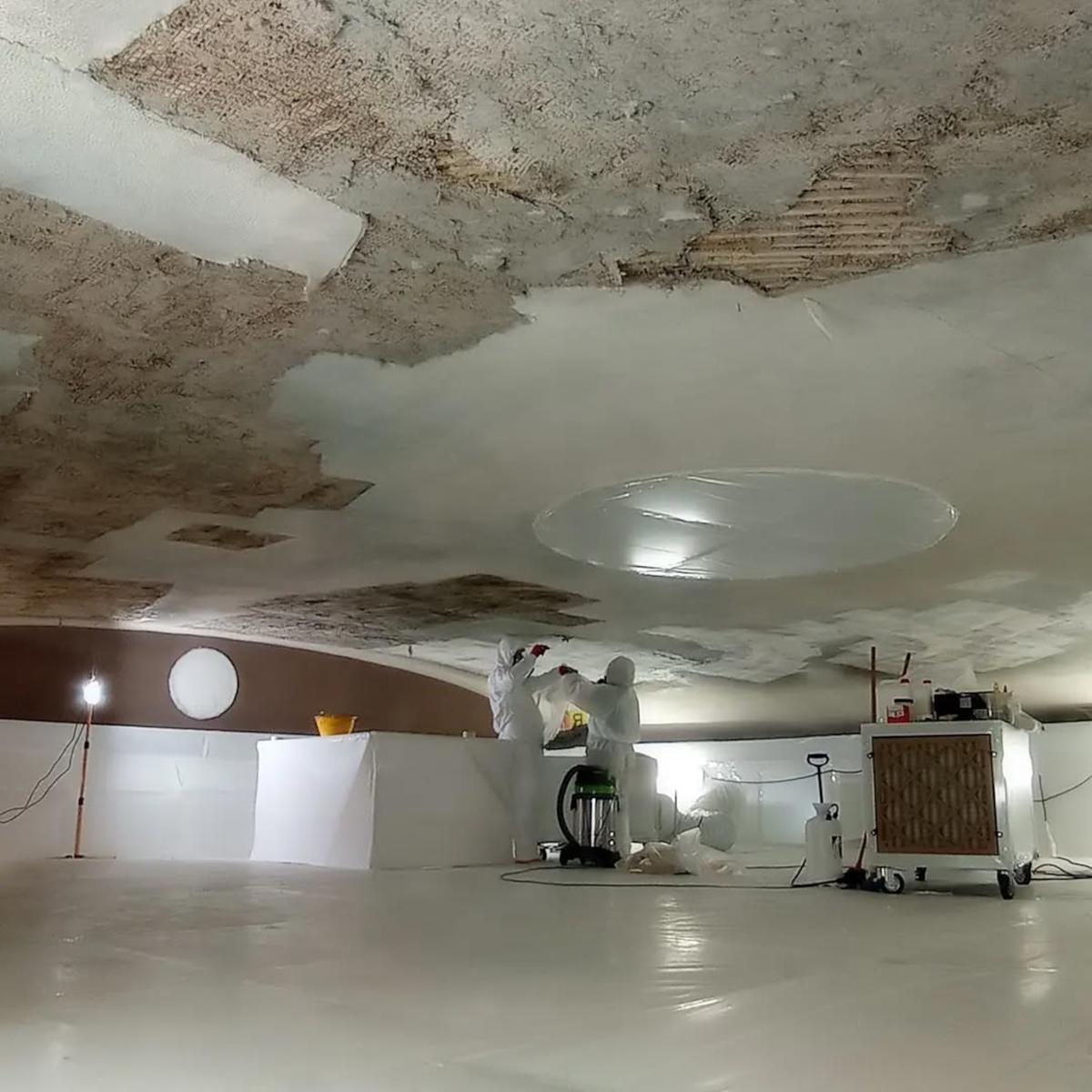 Teatro della Società, con i restauro torna la luce sui colori originari e dipinti dimenticati