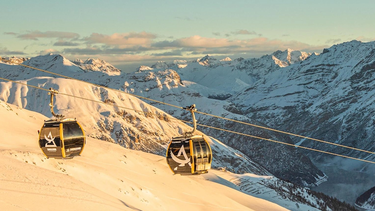 Apertura stagione sci alpino a Livigno: successo per la Ski Area Sitas con affluenza record e piste ben preparate. Promozione pass giornaliero a 30 euro. Apertura stagione sci alpino a Livigno: successo per la Ski Area Sitas con affluenza record e piste ben preparate. Promozione pass giornaliero a 30 euro.