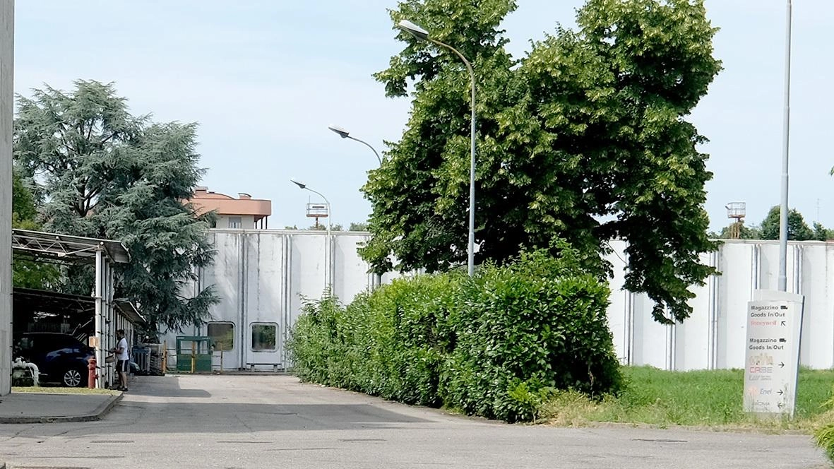 Gli agenti della polizia locale hanno posto i sigilli all’attività imprenditoriale Gli agenti della polizia locale hanno posto i sigilli all’attività imprenditoriale