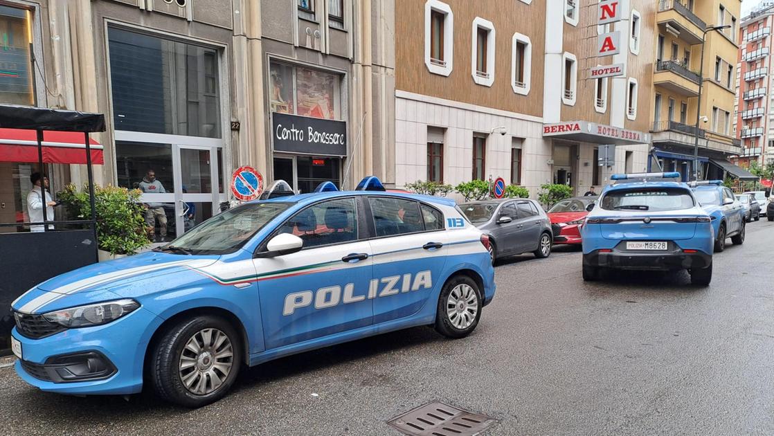Emanuele De Maria, chi è il presunto aggressore dell’uomo accoltellato davanti a un hotel a Milano Emanuele De Maria, chi è il presunto aggressore dell’uomo accoltellato davanti a un hotel a Milano