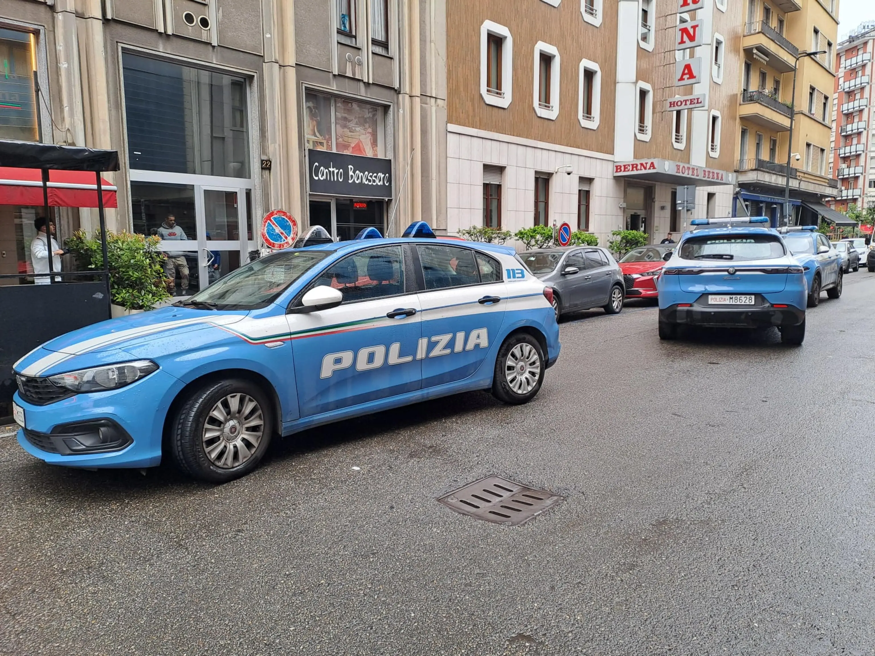 Emanuele De Maria, chi è il presunto aggressore dell’uomo accoltellato davanti a un hotel a Milano