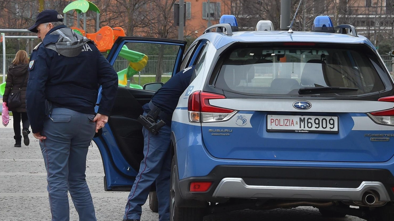 Polizia a Legnano (Archivio) Polizia a Legnano (Archivio)