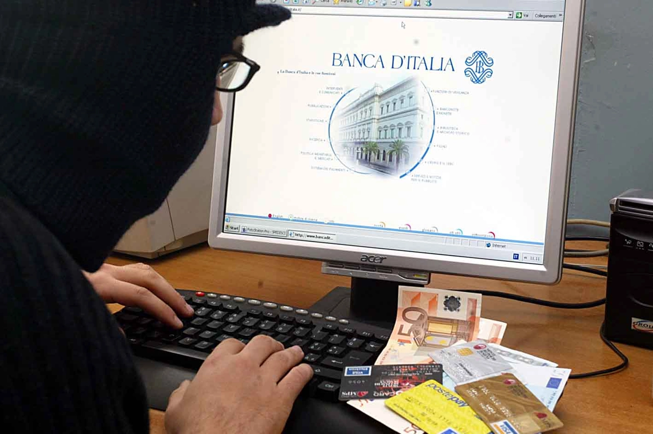 Una volta intascato il pagamento, effettuato con carta di credito, il sito on line era "sparito" dal Web (immagine di repertorio)