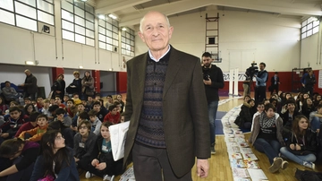 Accoltellare a 16 anni per pochi spiccioli, don Gino Rigoldi: “Sono come gusci vuoti. Non danno valore agli altri, il rispetto è un’eco lontana”