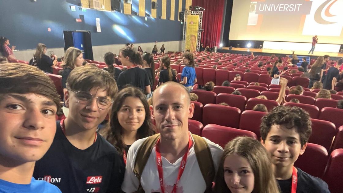 "Noi, in giuria e poi con Tim Burton". La delegazione dei melzesi al Giffoni "Noi, in giuria e poi con Tim Burton". La delegazione dei melzesi al Giffoni