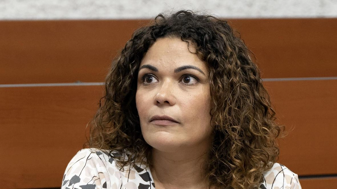 Sopralluogo nelle case popolari di Sesto San Giovanni: 111 appartamenti vuoti, mancanza di manutenzione e certificazioni degli impianti. La situazione critica denunciata dalla consigliera Soad Hamdy. Sopralluogo nelle case popolari di Sesto San Giovanni: 111 appartamenti vuoti, mancanza di manutenzione e certificazioni degli impianti. La situazione critica denunciata dalla consigliera Soad Hamdy.