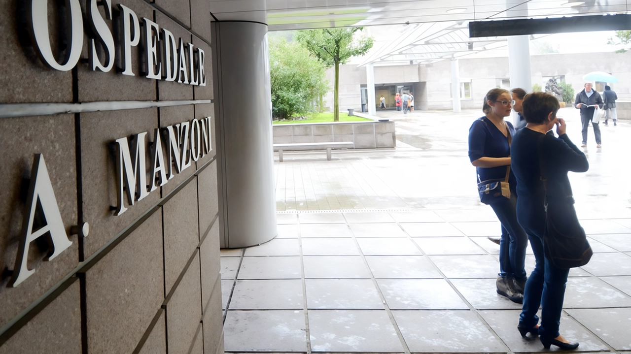 L’ospedale Alessandro Manzoni di Lecco dove è stato operato il ragazzino L’ospedale Alessandro Manzoni di Lecco dove è stato operato il ragazzino