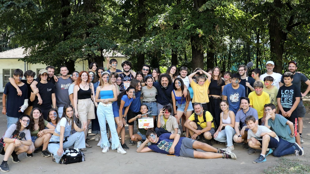 L’esperimento sociale in un film. Finescuola mai, ciak alla Puecher: 50 studenti nelle classi senza prof